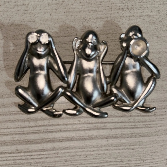 Vintage OAJC See No Evil Hear No Evil Speak No Evil Monkey Brooch Pin - Picture 8 of 8
